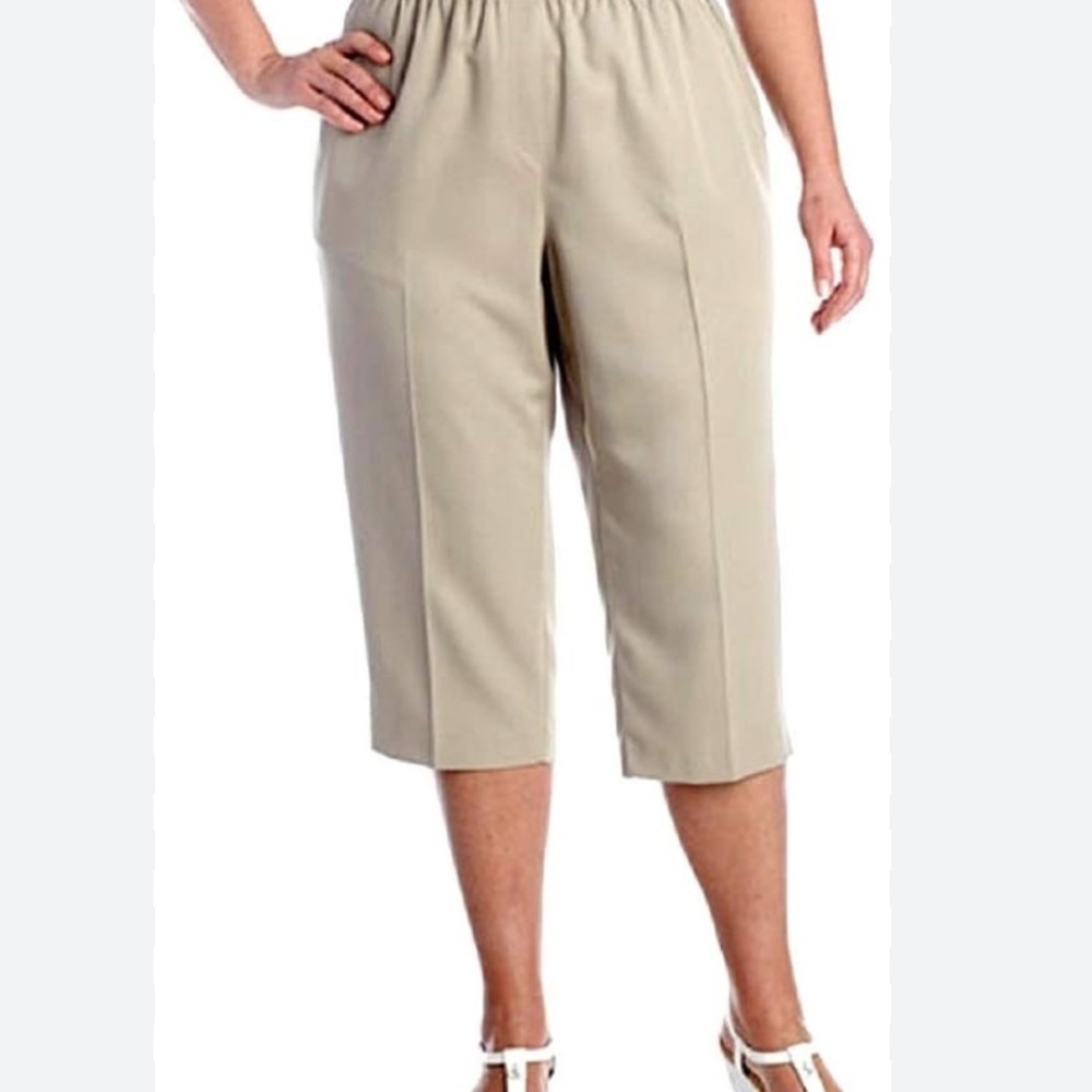 IZOD XFG Golf Tan Stretch Cropped Leg Pants NWOT